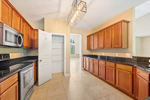 Kitchen - 103 Par Ct, Crestview, FL 32536 photo 3 of 3