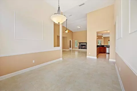 Living - 103 Par Ct, Crestview, FL 32536 photo 6 of 9