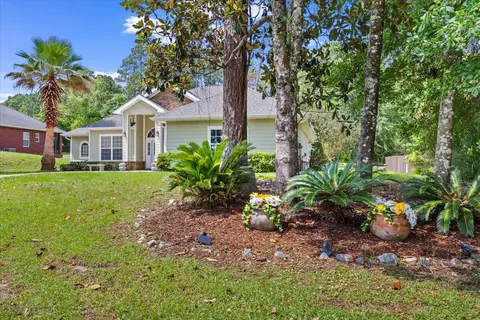 Exterior - 103 Par Ct, Crestview, FL 32536 photo 3 of 9