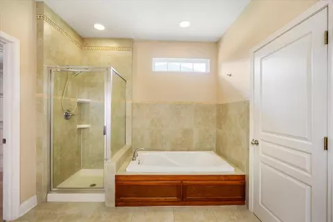 Bath - 103 Par Ct, Crestview, FL 32536 photo 2 of 3