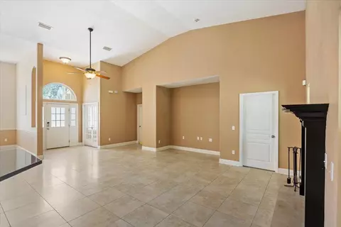 Living - 103 Par Ct, Crestview, FL 32536 photo 7 of 9