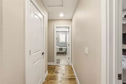 Entry Way - 2458 County Highway 3280, Freeport, FL 32439 photo 4 of 9