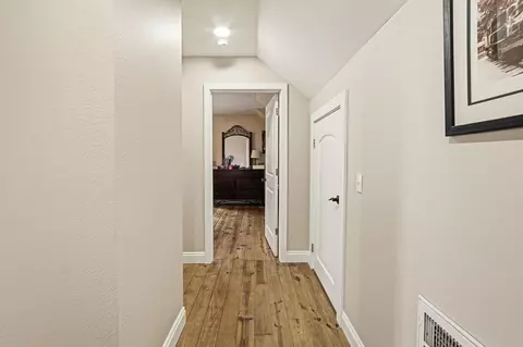 Entry Way - 2458 County Highway 3280, Freeport, FL 32439 photo 3 of 9