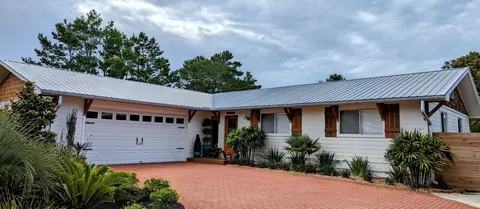 527 Ridge Rd, Santa Rosa Beach, FL 32459