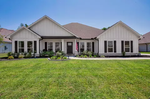 Exterior - 4177 Equestrian Blvd, Pace, FL 32571 photo 10 of 13