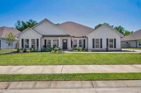 Exterior - 4177 Equestrian Blvd, Pace, FL 32571 photo 12 of 13