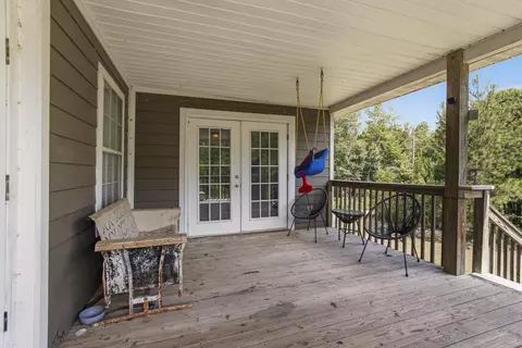 Exterior - 264 Johns Ln, Freeport, FL 32439 photo 3 of 9