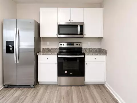 Kitchen - 3105 Tricia Cir, Crestview, FL 32539 photo 2 of 2