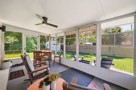 326 NW Leah Miller Dr, Fort Walton Beach, FL 32548