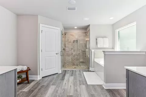 Entry Way - 6641 Prosperity Ln, Milton, FL 32570 photo 3 of 4