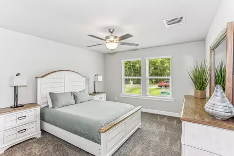 Bedroom - 6641 Prosperity Ln, Milton, FL 32570 photo 3 of 6
