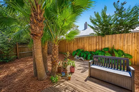 710 Legion Dr #B5, Destin, FL 32541