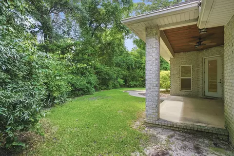 Exterior - 5800 S Mosley Ln, Crestview, FL 32539 photo 5 of 8
