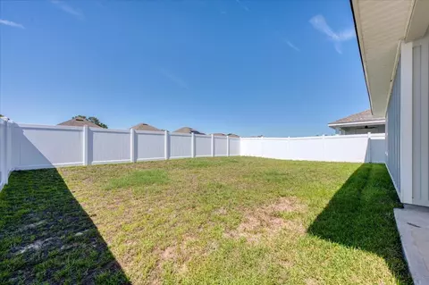 Exterior - 210 Lyla Ln, Crestview, FL 32539 photo 6 of 8