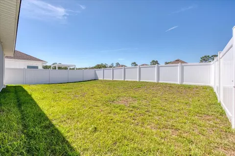 Exterior - 210 Lyla Ln, Crestview, FL 32539 photo 5 of 8