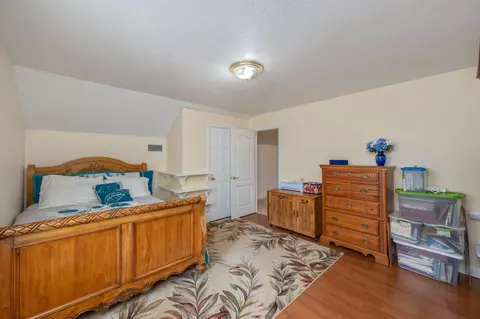 Bedroom - 3933 Painter Branch Rd, Crestview, FL 32539 photo 10 of 14