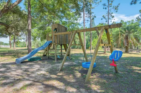Exterior - 3933 Painter Branch Rd, Crestview, FL 32539 photo 19 of 24