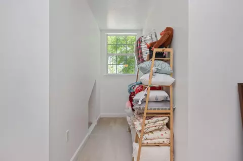 Entry Way - 3933 Painter Branch Rd, Crestview, FL 32539 photo 3 of 6