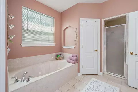 Bath - 3933 Painter Branch Rd, Crestview, FL 32539 photo 3 of 6