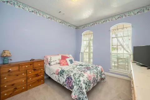 Bedroom - 3933 Painter Branch Rd, Crestview, FL 32539 photo 2 of 14