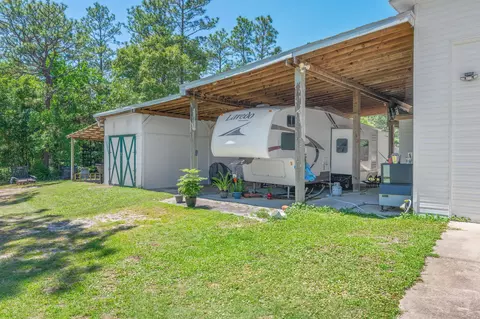 Exterior - 3933 Painter Branch Rd, Crestview, FL 32539 photo 14 of 24