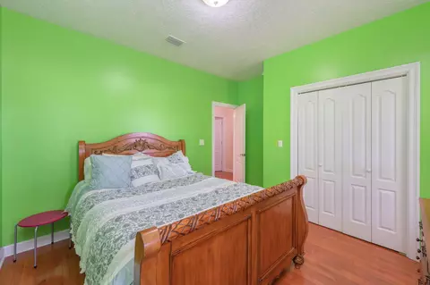 Bedroom - 3933 Painter Branch Rd, Crestview, FL 32539 photo 3 of 14