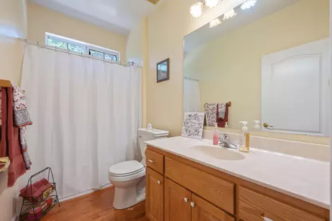 Bath - 3933 Painter Branch Rd, Crestview, FL 32539 photo 1 of 6
