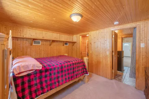 Bedroom - 3933 Painter Branch Rd, Crestview, FL 32539 photo 14 of 14