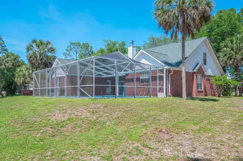 Exterior - 3933 Painter Branch Rd, Crestview, FL 32539 photo 8 of 24