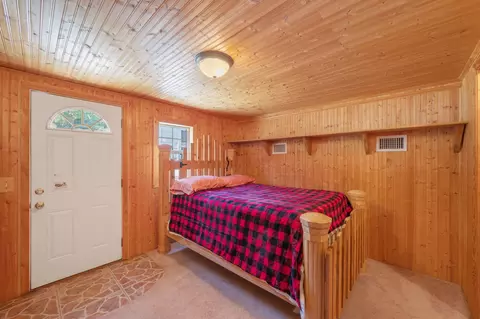 Bedroom - 3933 Painter Branch Rd, Crestview, FL 32539 photo 13 of 14