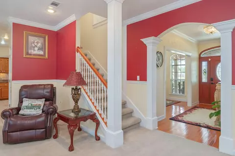 Entry Way - 3933 Painter Branch Rd, Crestview, FL 32539 photo 2 of 6