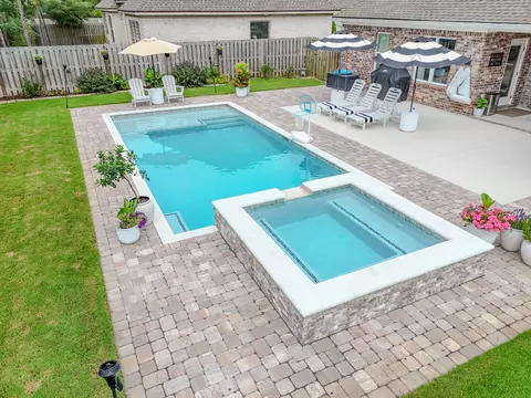 407 Mill Pond Cv, Freeport, FL 32439