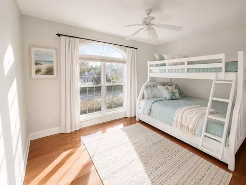 Bedroom - 147 Dover Ln, Freeport, FL 32439 photo 3 of 3