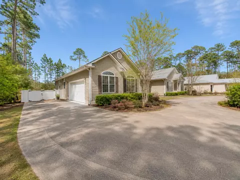 Exterior - 147 Dover Ln, Freeport, FL 32439 photo 8 of 8