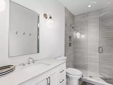 Bath - 71 Norman Ct, Watersound, FL 32461 photo 6 of 6