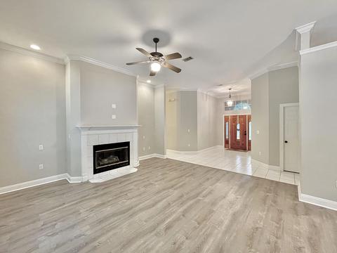 Living - 4683 Lovegrass Ln, Crestview, FL 32539 photo 2 of 10