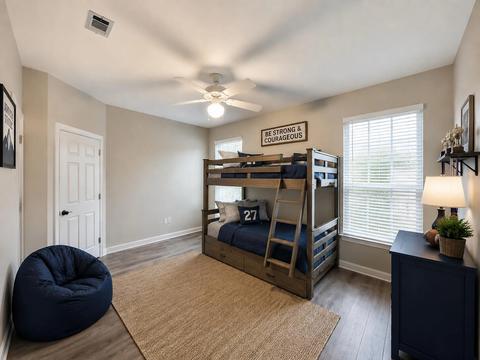 Bedroom - 4683 Lovegrass Ln, Crestview, FL 32539 photo 4 of 5