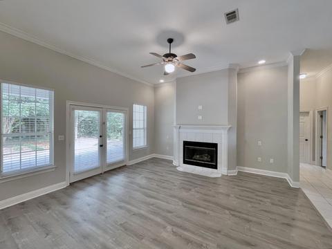 Living - 4683 Lovegrass Ln, Crestview, FL 32539 photo 3 of 10