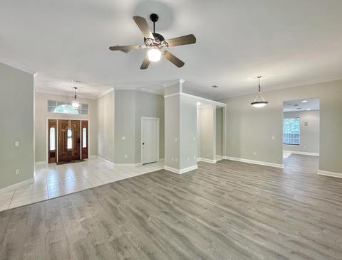 Living - 4683 Lovegrass Ln, Crestview, FL 32539 photo 1 of 10