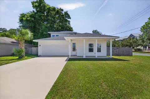 100 SE Carson Dr, Fort Walton Beach, FL 32548