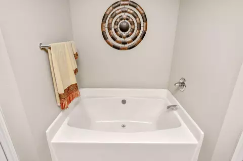 Bath - 6313 Antigone Cir, Crestview, FL 32536 photo 7 of 8