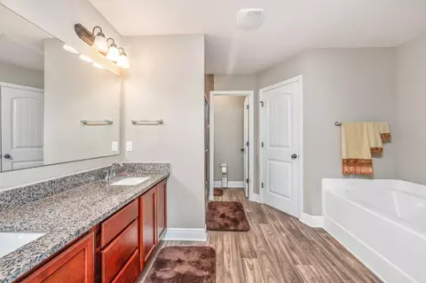 Bath - 6313 Antigone Cir, Crestview, FL 32536 photo 6 of 8