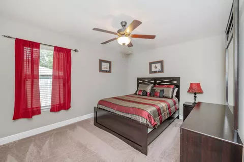Bedroom - 6313 Antigone Cir, Crestview, FL 32536 photo 3 of 7