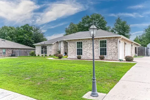 Exterior - 6313 Antigone Cir, Crestview, FL 32536 photo 3 of 12