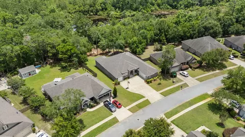 View/Area - 370 Mango Ln, Freeport, FL 32439 photo 3 of 25