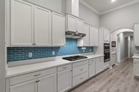 Kitchen - 370 Mango Ln, Freeport, FL 32439 photo 4 of 7