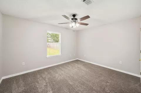 Bedroom - 5621 N Brook Dr, Crestview, FL 32539 photo 6 of 7