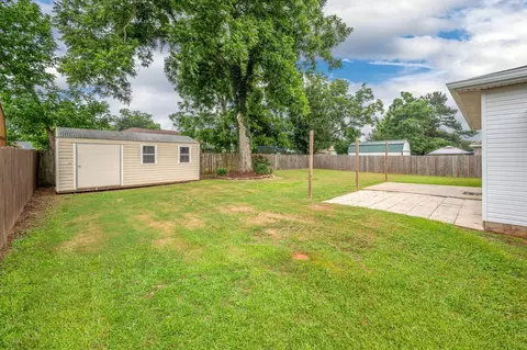 Exterior - 5621 N Brook Dr, Crestview, FL 32539 photo 7 of 7