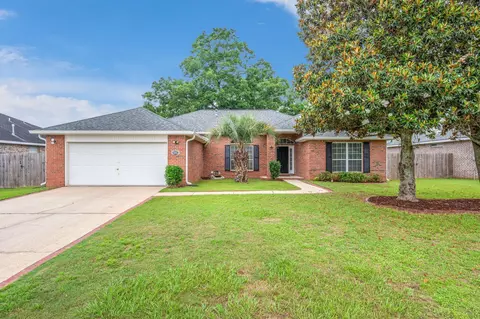 5621 N Brook Dr, Crestview, FL 32539