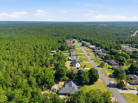 View/Area - 6204 Flash Ln, Crestview, FL 32536 photo 6 of 7